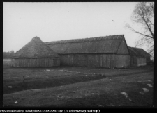 Moczydły-Jakubowięta, zabudowania gospodarcze