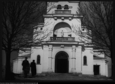 Mońki, kościół MB Częstochowskiej i św. Kazimierza