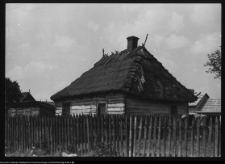 Miodusy-Pokrzywne, chaty wiejskie