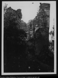 Mielnik, ruiny gotyckiego kościoła Świętej Trójcy