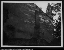 Mielnik, ruiny gotyckiego kościoła Świętej Trójcy