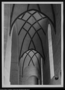 Wizna, odbudowa kościoła