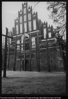 Wizna, odbudowa kościoła