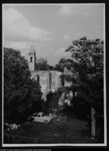 Mielnik, ruiny gotyckiego kościoła Świętej Trójcy