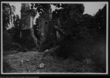 Mielnik, ruiny gotyckiego kościoła Świętej Trójcy