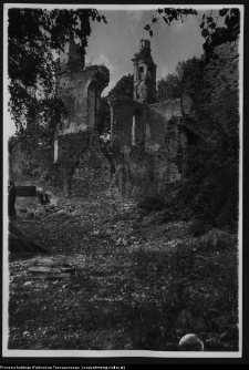 Mielnik, ruiny gotyckiego kościoła Świętej Trójcy