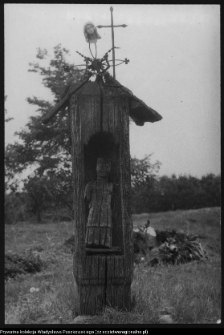 Rusaki, kapliczka słupowa