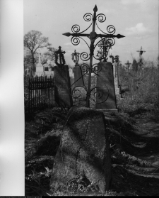 Chodor&oacute;wka, krzyże cmentarne