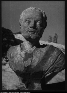 Supraśl, Pałac Opatów, rzeźby