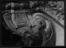 Sejny, ambona w kościele