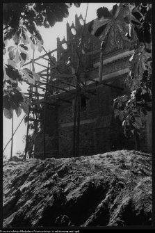 Wizna, odbudowa kościoła