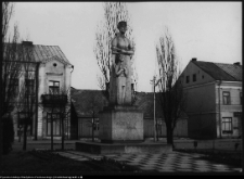 Suwałki, pomnik Marii Konopnickiej