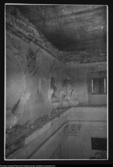 Supraśl, Pałac Opatów