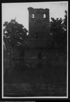 Banie Mazurskie, kościół