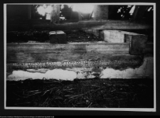 Łosośna, drewniany dw&oacute;r