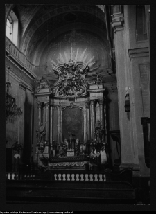 Tykocin, Kości&oacute;ł Misjonarzy, barokowy ołtarz gł&oacute;wny