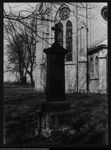 Krynki, cmentarz przykościelny