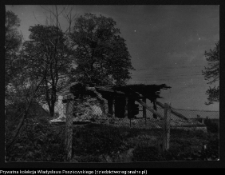 Oracze, pozostałości po chacie wiejskiej
