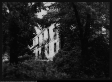 Cisów, dwór Brzostowskich