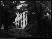 Cisów, dwór Brzostowskich