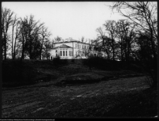 Ciechanowiec, widok na ogr&oacute;d i pałac