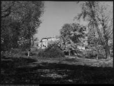 Ciechanowiec, widok na ogród i pałac