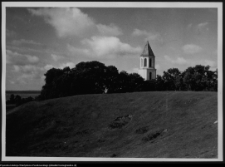 Suraż, widok na grodzisko i kościół