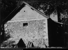 Mogilnice, spichlerz