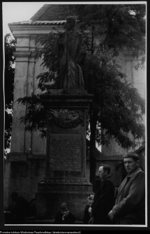 Ciechanowiec, pomnik ks. K. Kluka