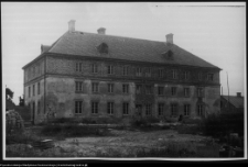 Ciechanowiec, budynki poklasztorne