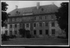 Ciechanowiec, budynki poklasztorne