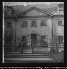 Białystok, budynek starej plebanii przy kościele Farnym