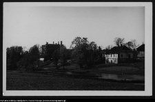 Supraśl, widok na dworek Zachert&oacute;w i zesp&oacute;ł poklasztorny