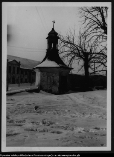 Białystok, baszta ogrodzenia kościoła p.w. Wniebowzięcia Najświętszej Maryi Panny